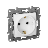 Розетка 1-м СП Etika 16А IP31 250В 2P+E с заземл. защ. шторки немецк. стандарт винтов. клеммы механизм бел. IEK 672222