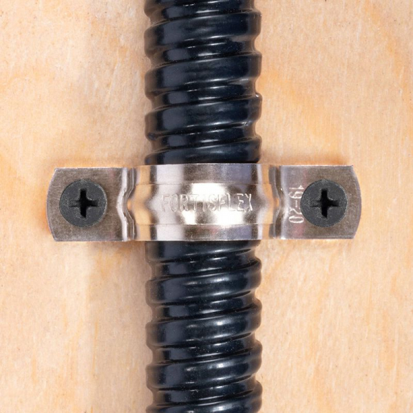 Скоба крепежная двухлапковая СМД(INOX) d25-26мм метал. (уп.20шт) Fortisflex 80137